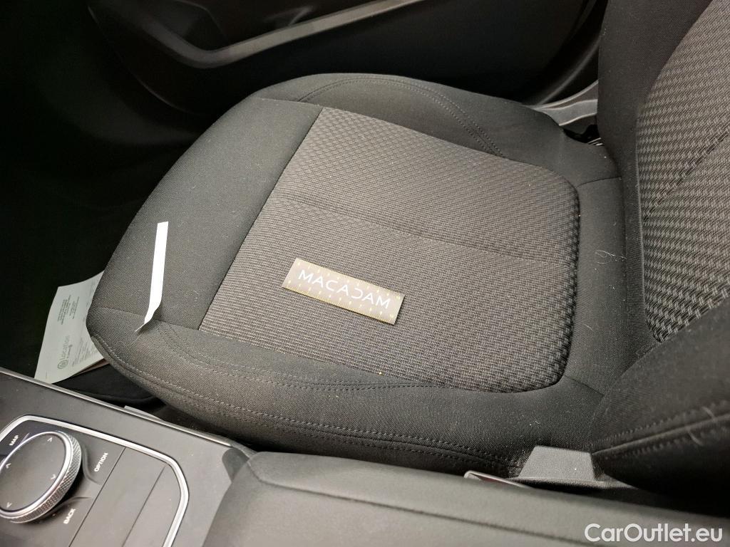  Bmw  Serie 1 BMW Série 1 / 2019 / 5P / Berline 116i DKG7 Business Design #5