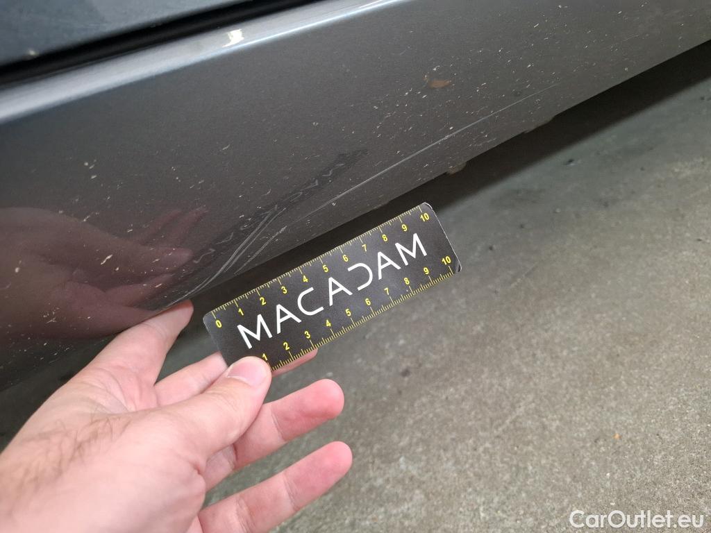  Mercedes  A-Klasse MERCEDES-BENZ Classe A Compact / 2018 / 5P / Berline A 250 e Business Line 8G-DCT #11