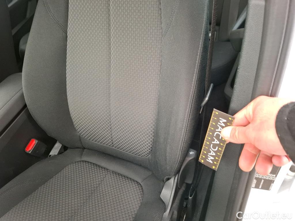  Bmw  Serie 1 BMW Série 1 / 2019 / 5P / Berline 116i DKG7 Business Design #6