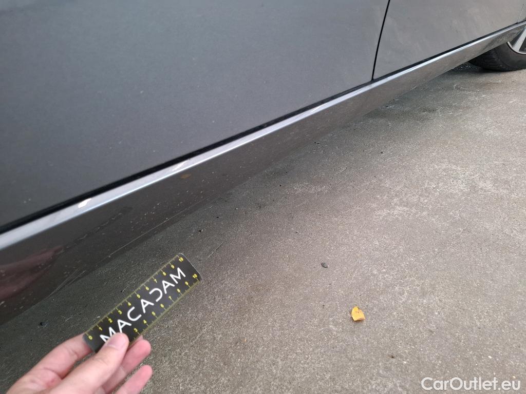  Mercedes  A-Klasse MERCEDES-BENZ Classe A Compact / 2018 / 5P / Berline A 250 e Business Line 8G-DCT #10