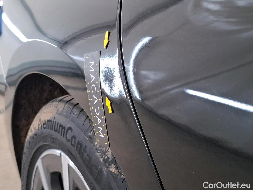  Bmw  Serie 3 BMW Série 3 Touring / 2019 / 5P / Break 318d 150ch Business Design BVA8 #3