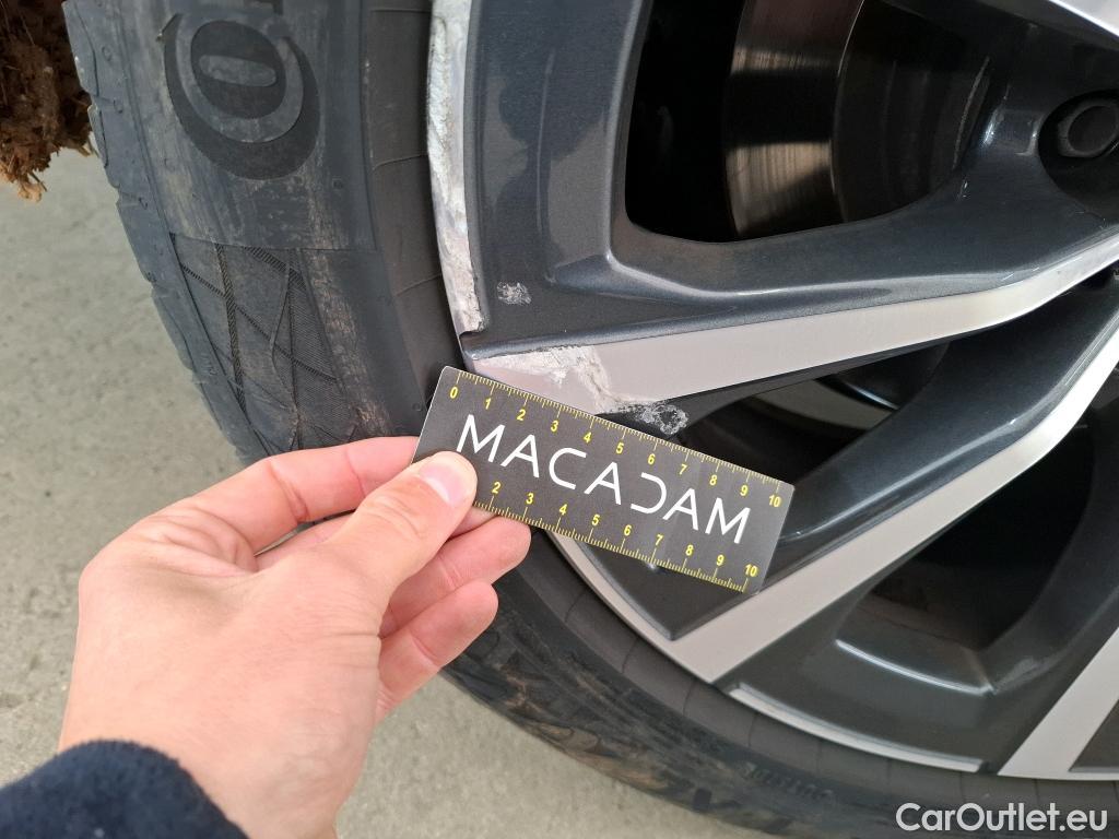  Bmw  Serie 3 BMW Série 3 Touring / 2019 / 5P / Break 318d 150ch Business Design BVA8 #17