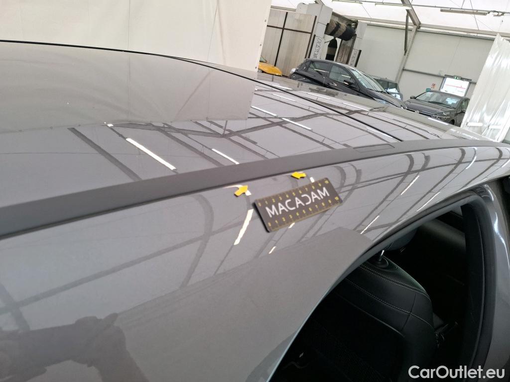  Mercedes  A-Klasse MERCEDES-BENZ Classe A Compact / 2018 / 5P / Berline A 250 e Business Line 8G-DCT #8