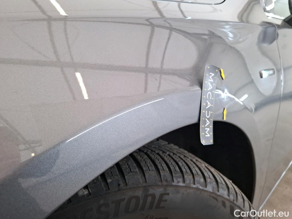  Mercedes  A-Klasse MERCEDES-BENZ Classe A Compact / 2018 / 5P / Berline A 250 e Business Line 8G-DCT #1