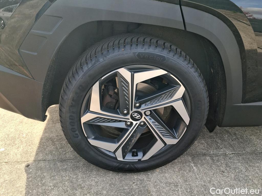  Hyundai  Tucson HYUNDAI  / 2020 / 5P / SUV 1.6 PHEV 265 HTRAC EXECUTIVE 4WD AUTO #24