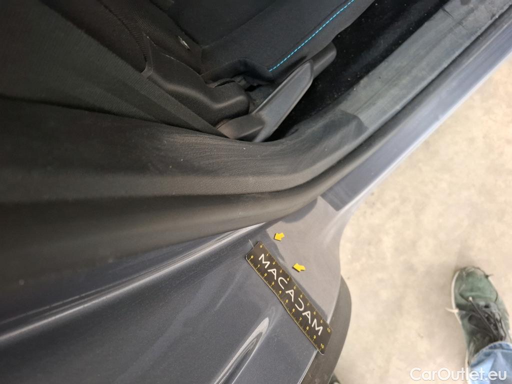  Peugeot  5008  Style 1.5 HDi 130CV BVA8 7 Sieges E6d #2