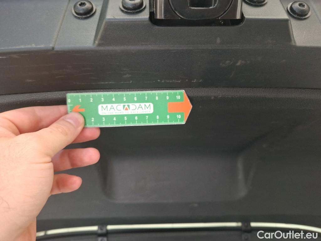  Toyota  Corolla TOYOTA  Touring Sports / 2018 / 5P / Break Hybride 122h Dynamic Business Stage Acad #10