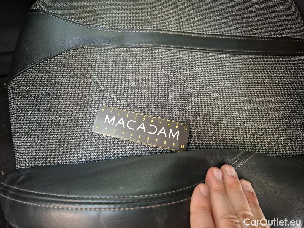  Peugeot  3008  Allure Business 1.5 HDi 130CV BVA8 E6dT #2