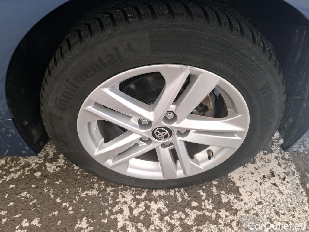  Toyota  Corolla TOYOTA  Touring Sports / 2018 / 5P / Break Hybride 122h Dynamic Business Stage Acad #18