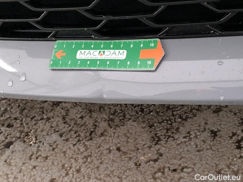  Toyota  Corolla TOYOTA  / 2018 / 5P / Berline Hybride 122h Dynamic Business Stage Acad #14