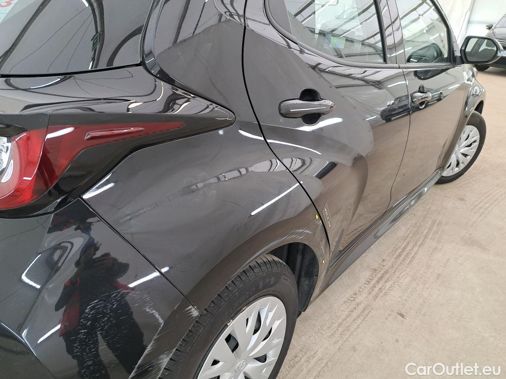  Toyota  Yaris TOYOTA  Hybride / 2019 / 5P / Berline Hybride 116h Dynamic Business Stage Acad #1