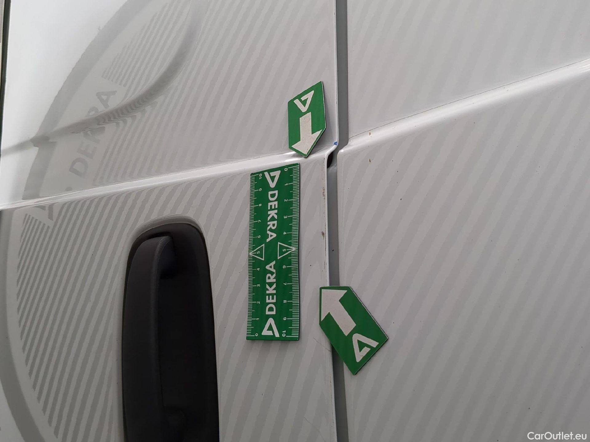  Renault  Trafic  Furgon Grand Confort L2H2 1200 1.6 dCi 125CV BVM6 E6 #17