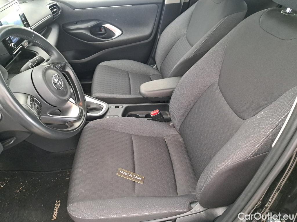  Toyota  Yaris TOYOTA  Hybride / 2019 / 5P / Berline Hybride 116h Dynamic Business Stage Acad #27