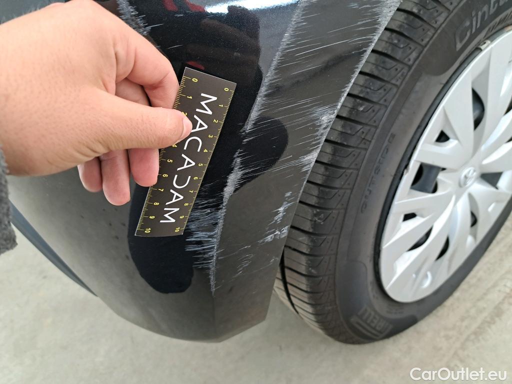  Toyota  Yaris TOYOTA  Hybride / 2019 / 5P / Berline Hybride 116h Dynamic Business Stage Acad #11