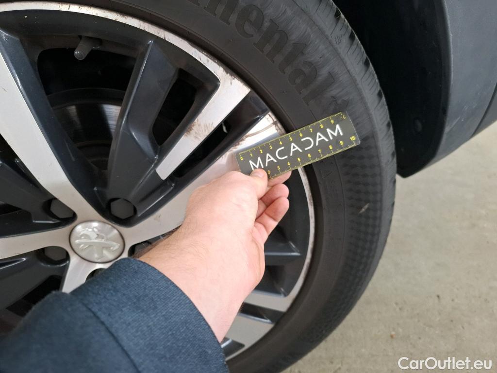  Peugeot  3008  Allure Business 1.5 HDi 130CV BVA8 E6dT #8