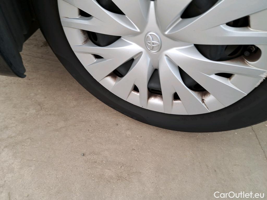  Toyota  Yaris TOYOTA  Hybride / 2019 / 5P / Berline Hybride 116h Dynamic Business Stage Acad #21