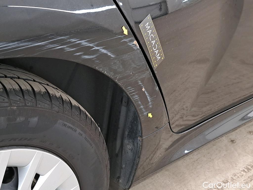  Toyota  Yaris TOYOTA  Hybride / 2019 / 5P / Berline Hybride 116h Dynamic Business Stage Acad #2