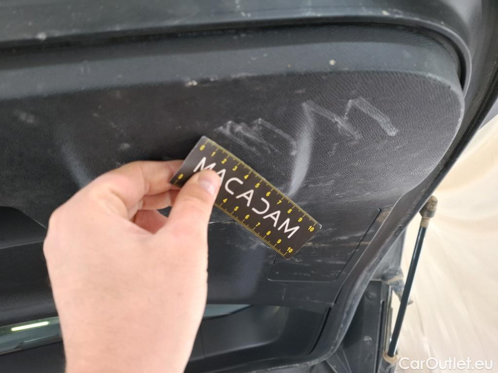  Peugeot  5008  Style 1.5 HDi 130CV BVA8 7 Sieges E6d #17