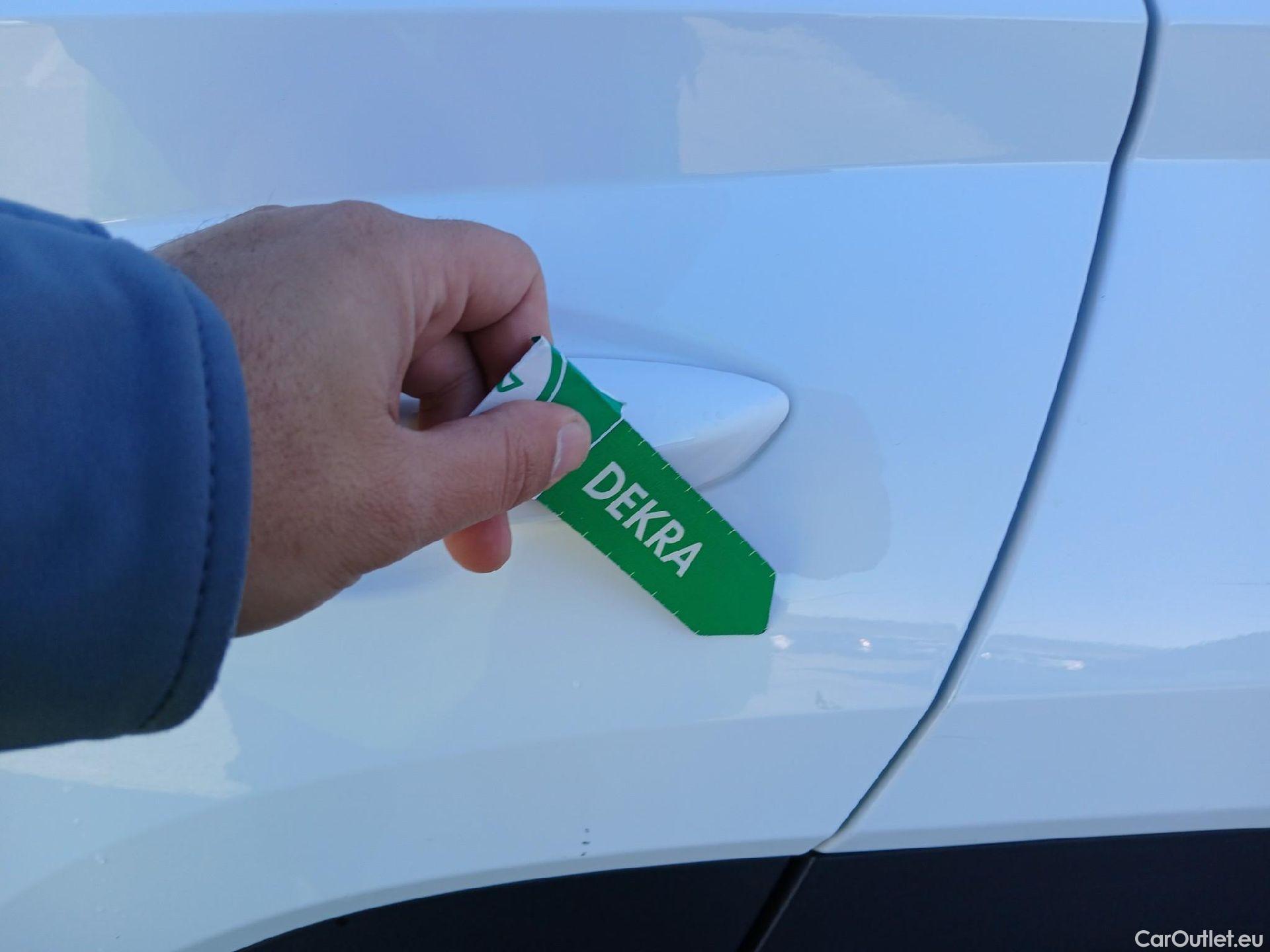  Hyundai  Tucson HYUNDAI  / 2020 / 5P / todoterreno 1.6 TGDI 169kW HEV Tecno Auto 2C #24