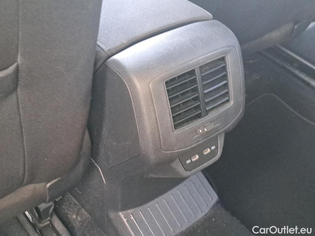  Volkswagen  T-ROC  Advance 2.0 TDI 150CV AT7 E6d #4