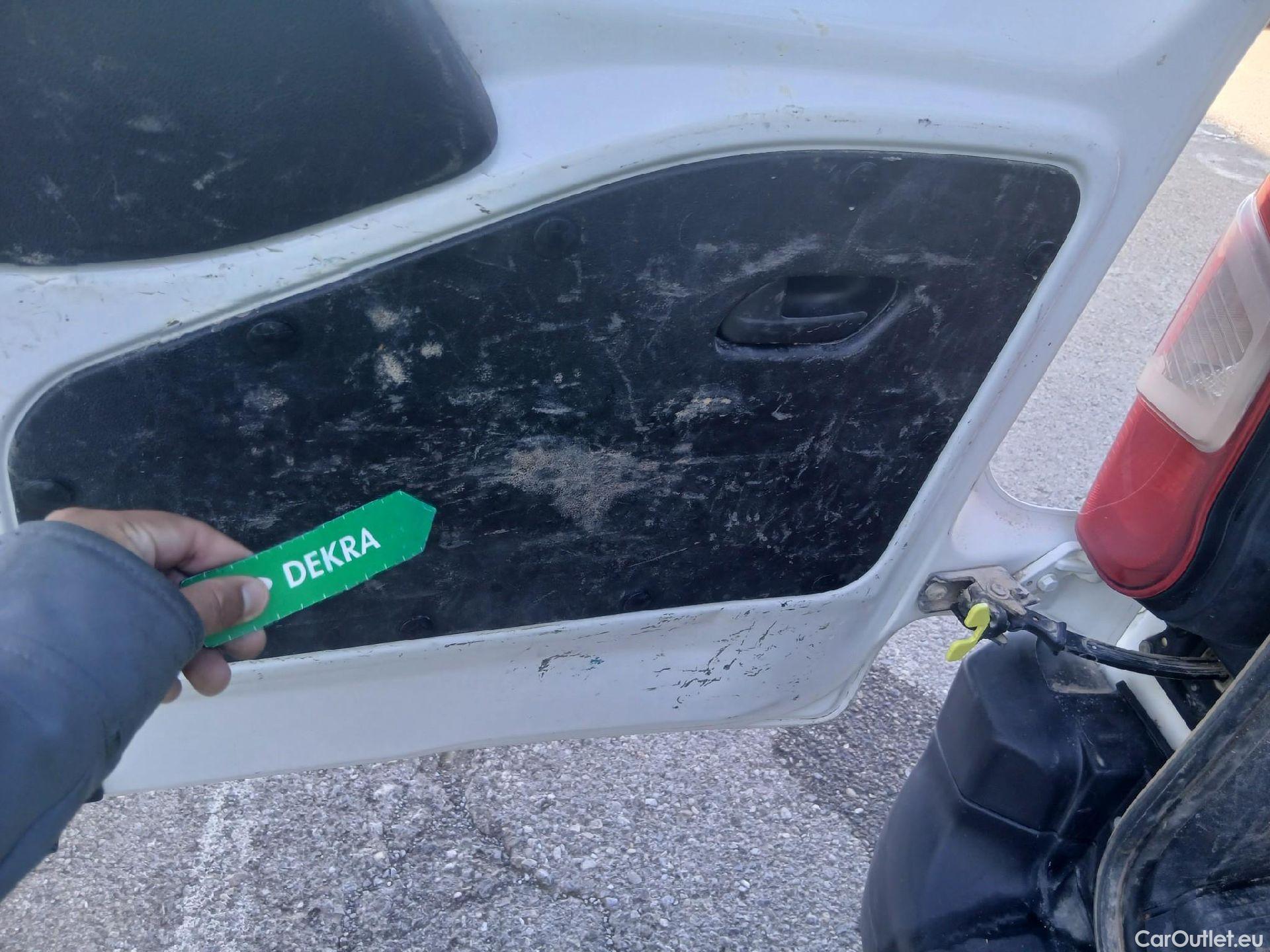  Peugeot  RIFTER PEUGEOT  / 2018 / 4P / combi Active Standard BlueHDi 73kW (IND) (CX2) #13