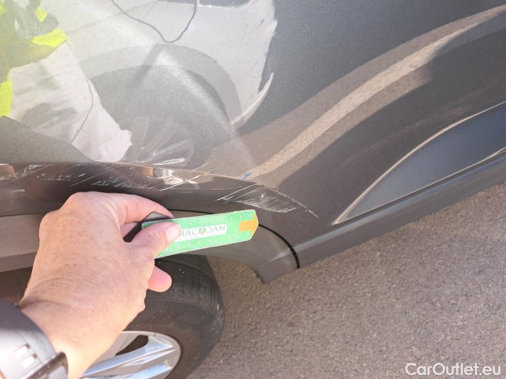  Volkswagen  T-ROC  Advance 2.0 TDI 150CV AT7 E6d #6