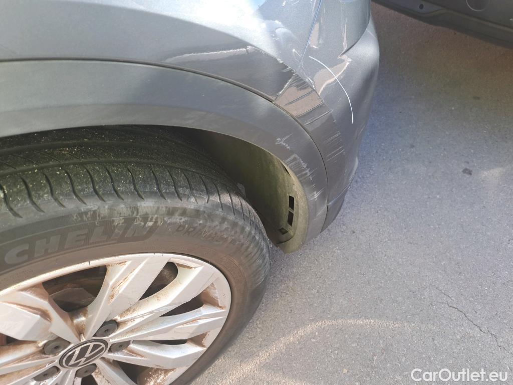  Volkswagen  T-ROC  Advance 2.0 TDI 150CV AT7 E6d #37