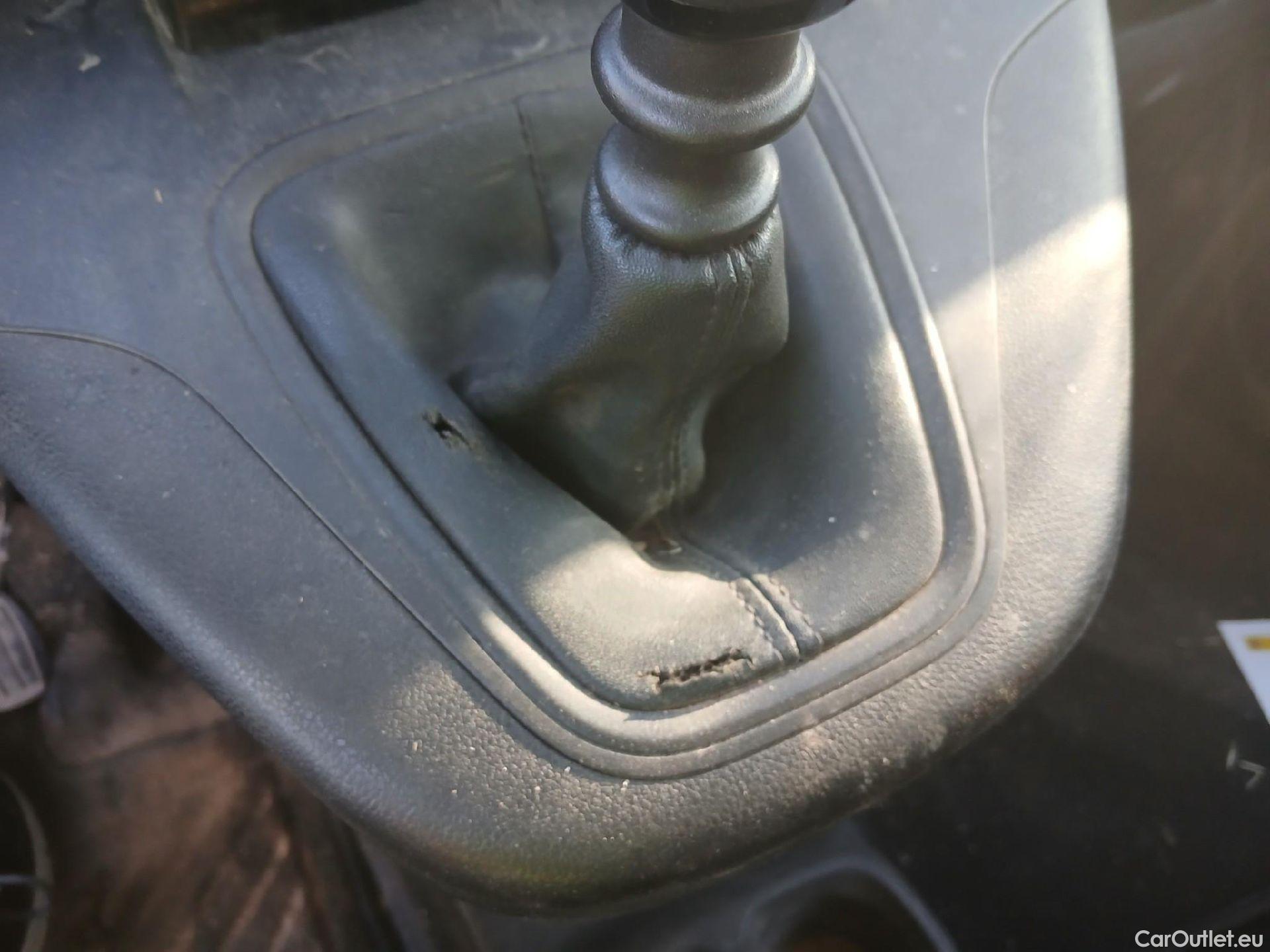  Peugeot  RIFTER PEUGEOT  / 2018 / 4P / combi Active Standard BlueHDi 73kW (IND) (CX2) #64