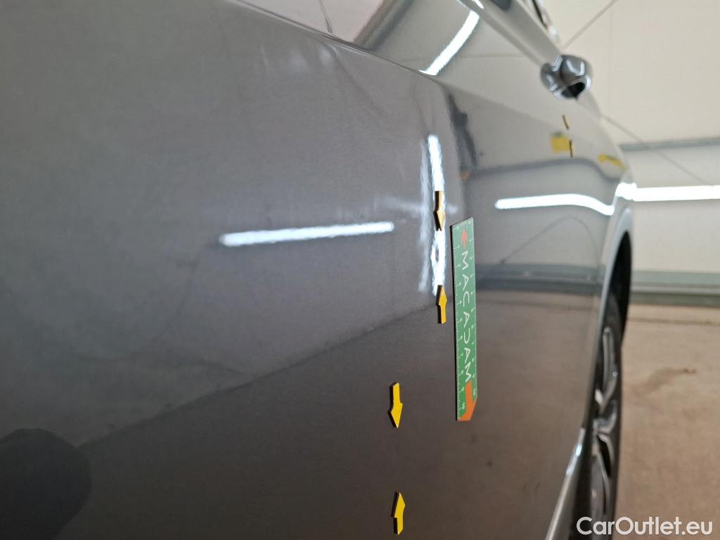  Volkswagen  Tiguan VOLKSWAGEN  Allspace / 2017 / 5P / SUV 2.0 TDI 150 DSG7 Confortline Business #4