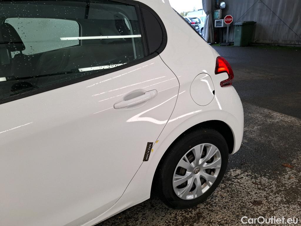  Peugeot  208  Affaire Premium 1.2 80CV BVM5 E6dT #10