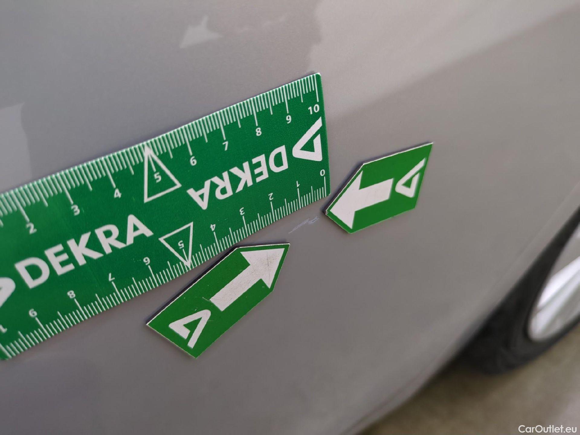  Nissan  Micra NISSAN  / 2016 / 5P / Berline IG-T 100 Business Edition #8