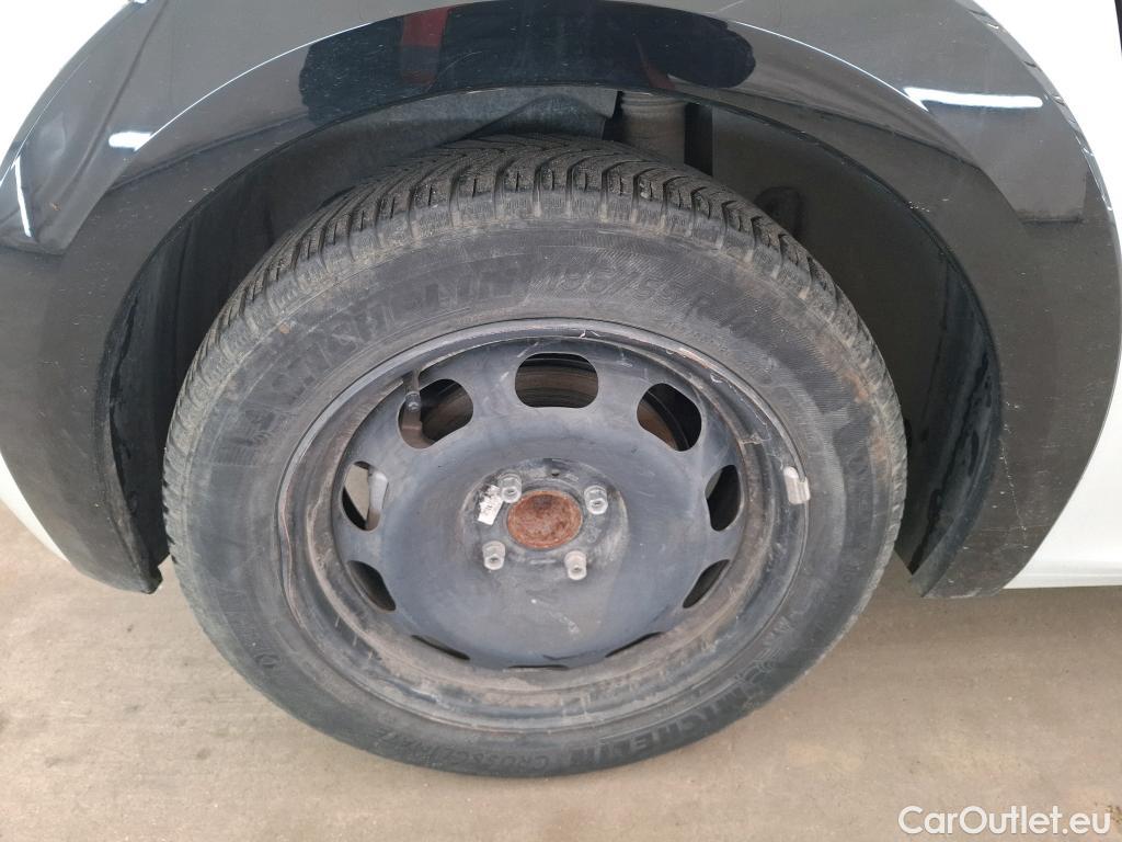  Peugeot  208  (e-) Active Business 50kWh BVA #12