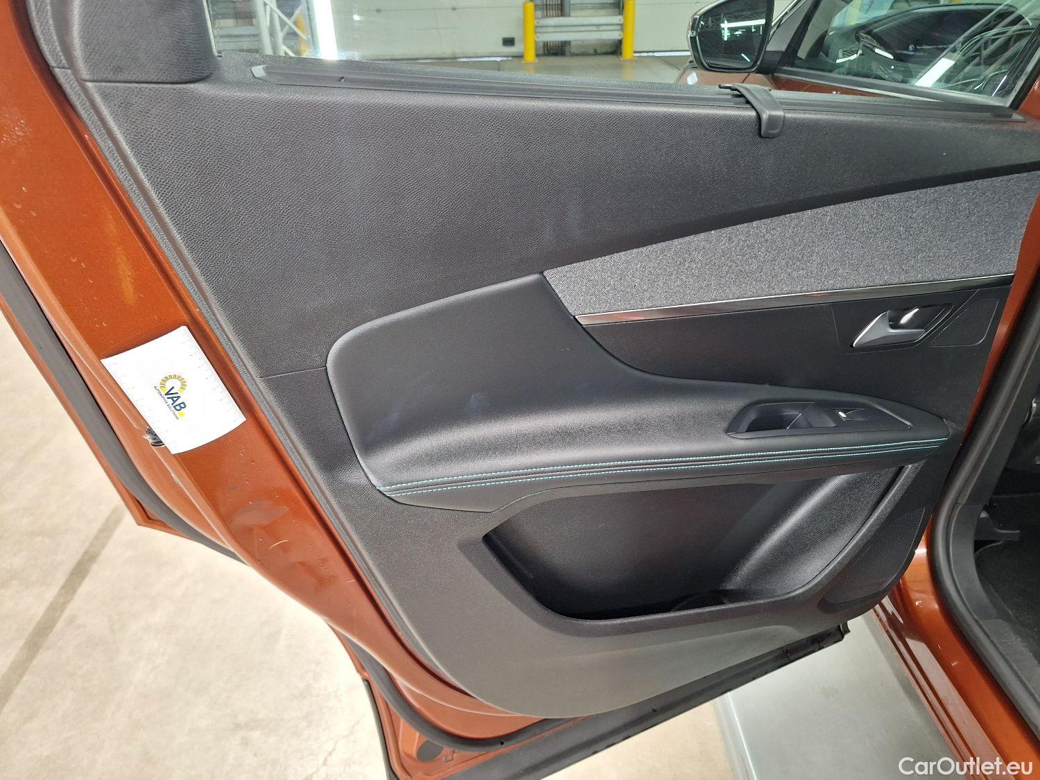  Peugeot  5008 Peugeot,  FL'20, Peugeot  1.5 BlueHDi 96kW S&S EAT8 Allure Pack #29