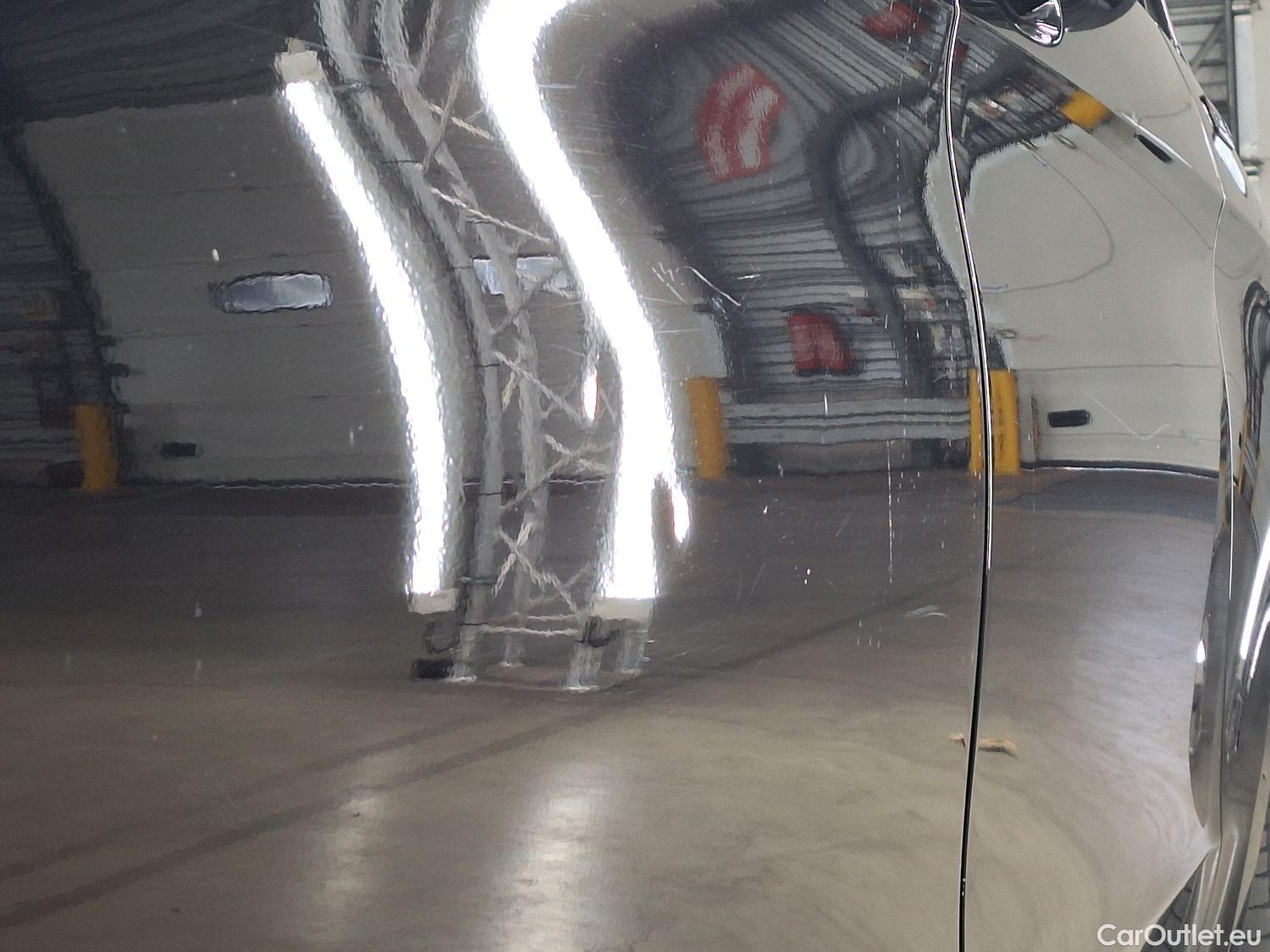  Mercedes  EQV Mercedes,  '20 BEV, Mercedes-Benz   300 L2 5d #8