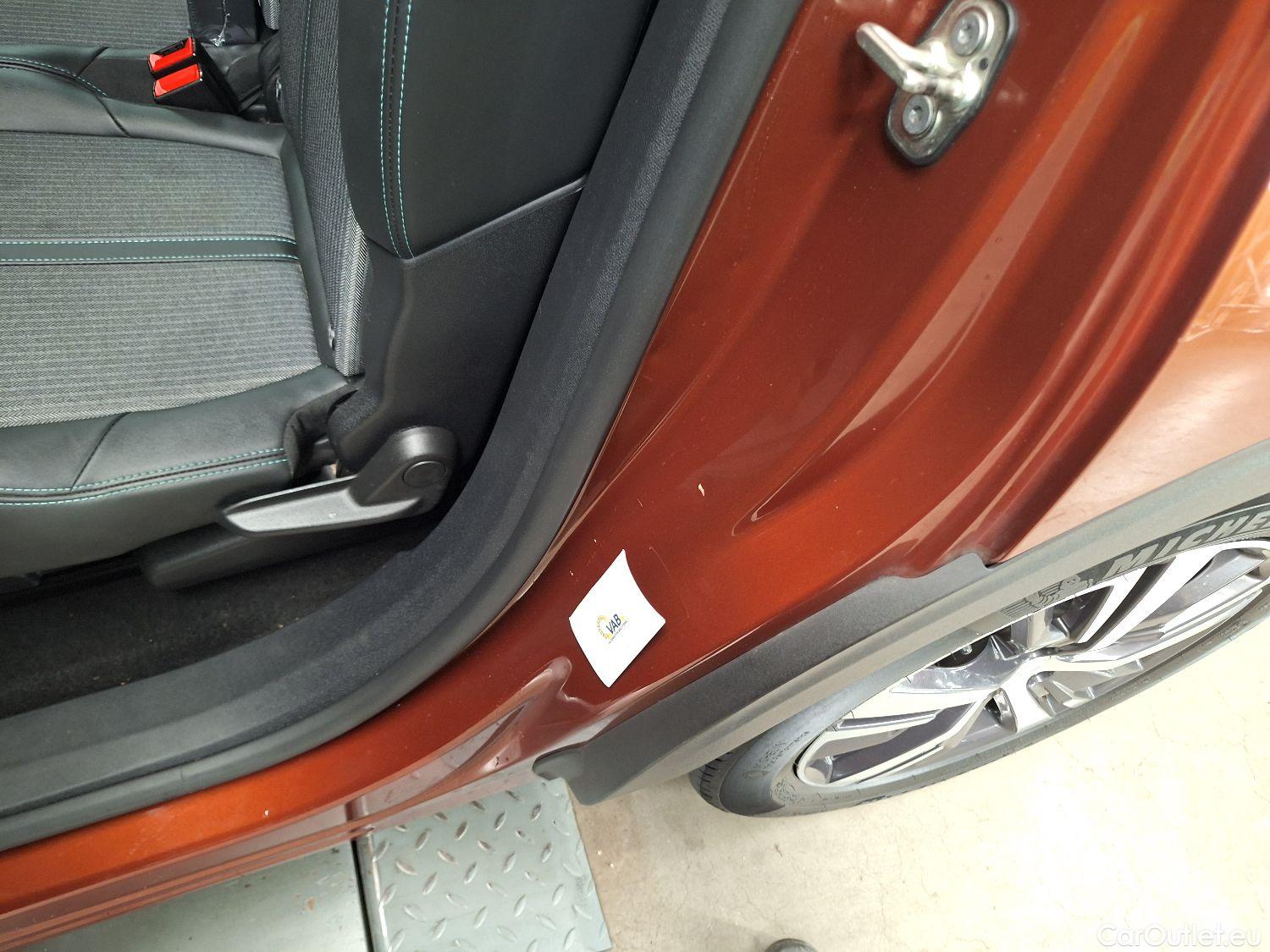  Peugeot  5008 Peugeot,  FL'20, Peugeot  1.5 BlueHDi 96kW S&S EAT8 Allure Pack #26