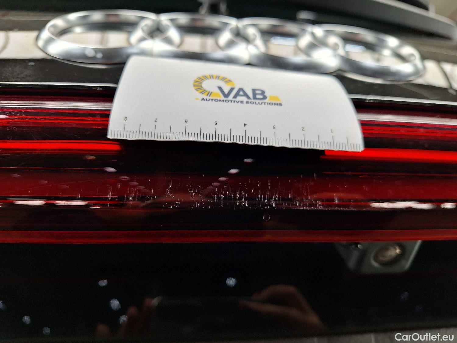  Audi  E-TRON Audi,  '19 BEV, Audi  50 Quattro 5d #9