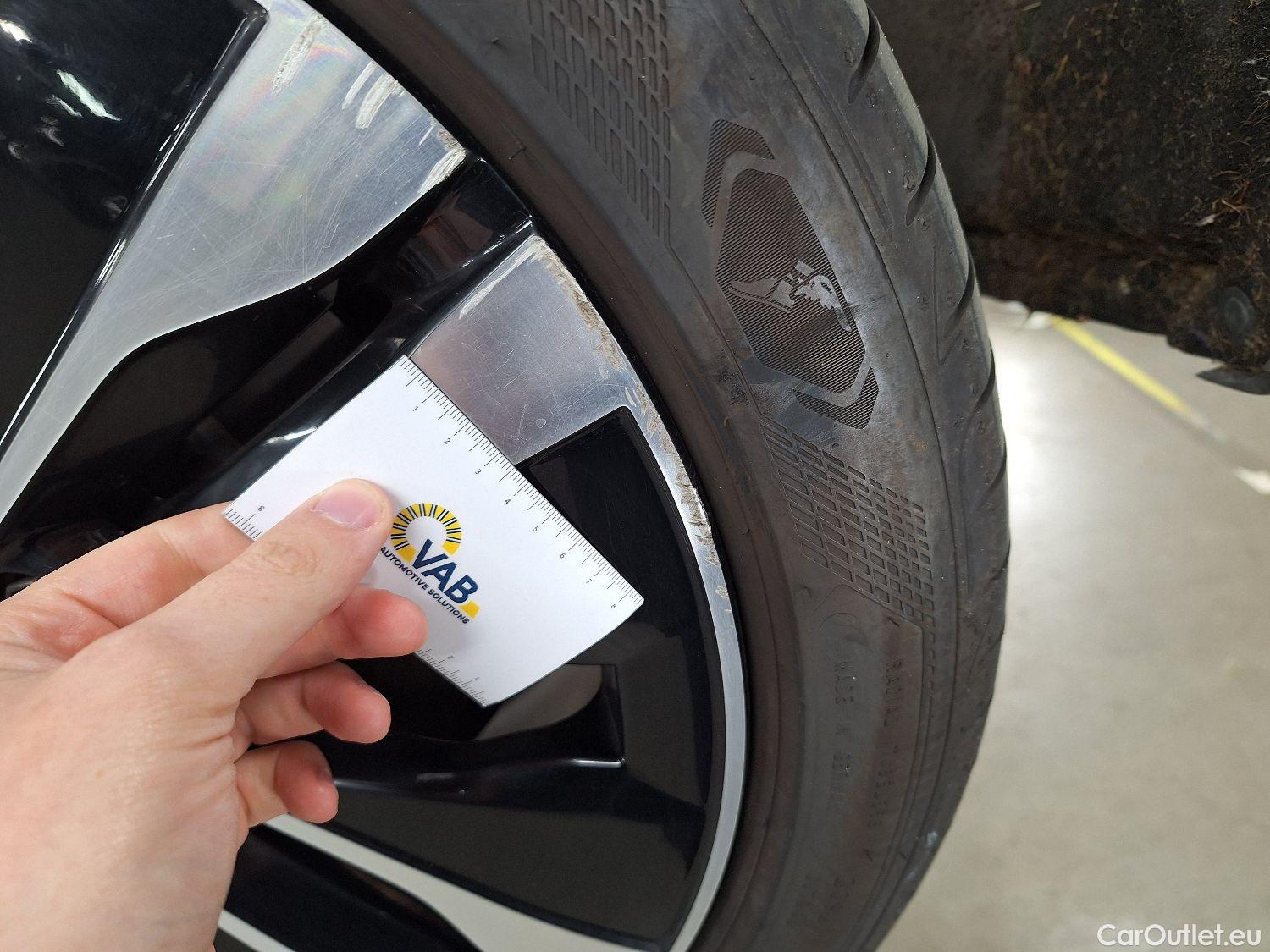  Mercedes  C-Klasse Mercedes, C-Class Br '21 PHEV, Mercedes-Benz  Break C 300 e Luxury Line 5 #7