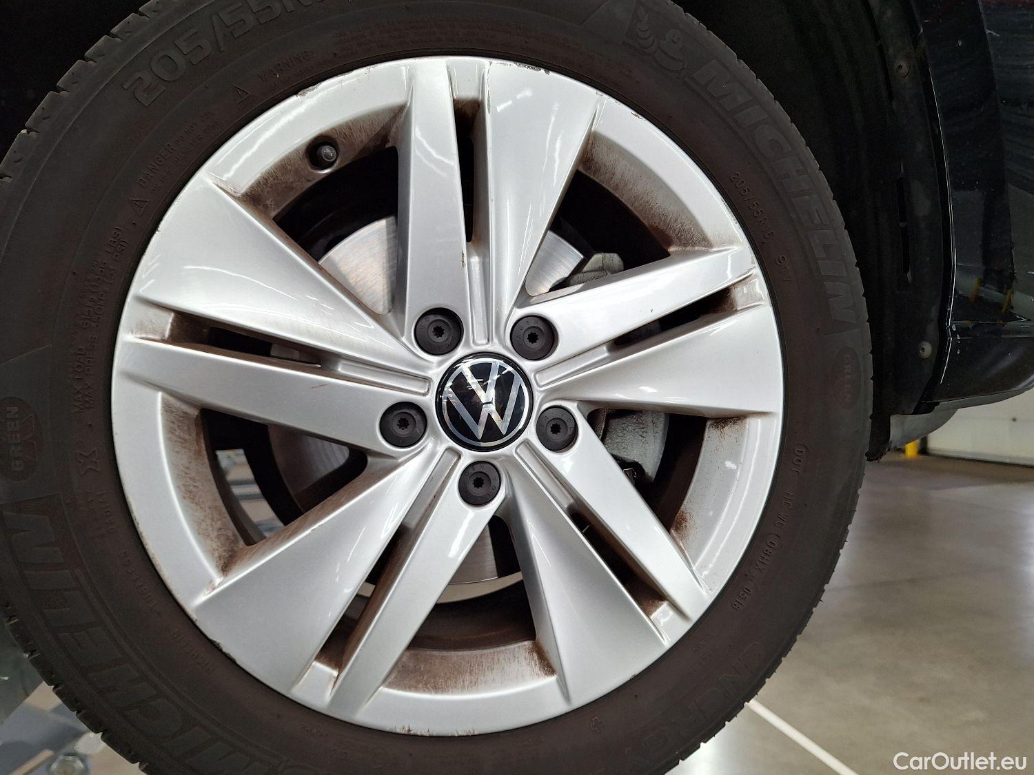  Volkswagen  Golf  VW, VIII Var '20, Volkswagen Variant VIII 1.0 eTSI 81kW DSG Lif #1