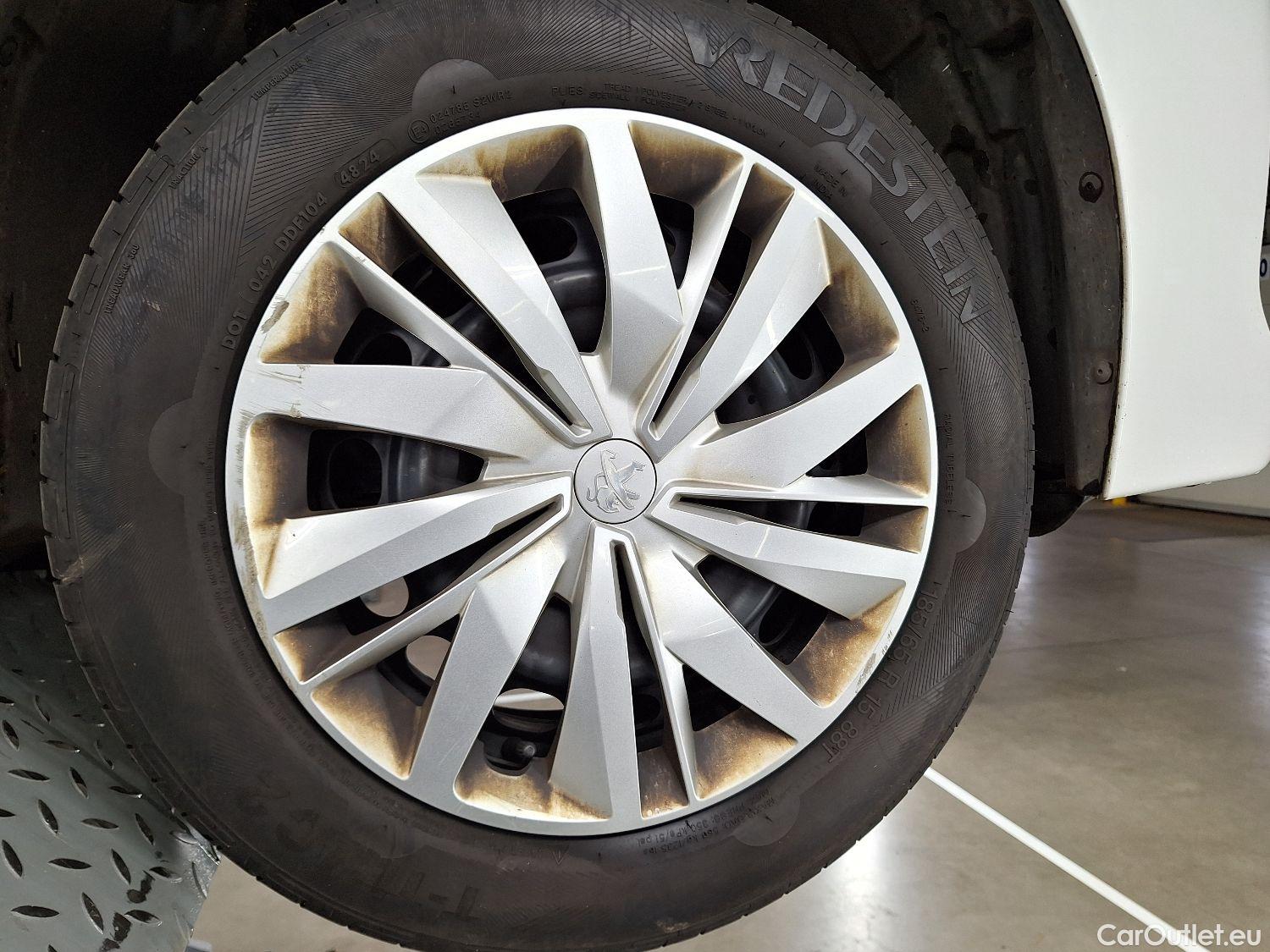  Peugeot  208 Peugeot,  '19, Peugeot  1.5 BlueHDi 100 MAN6 S&S Active 5d #1