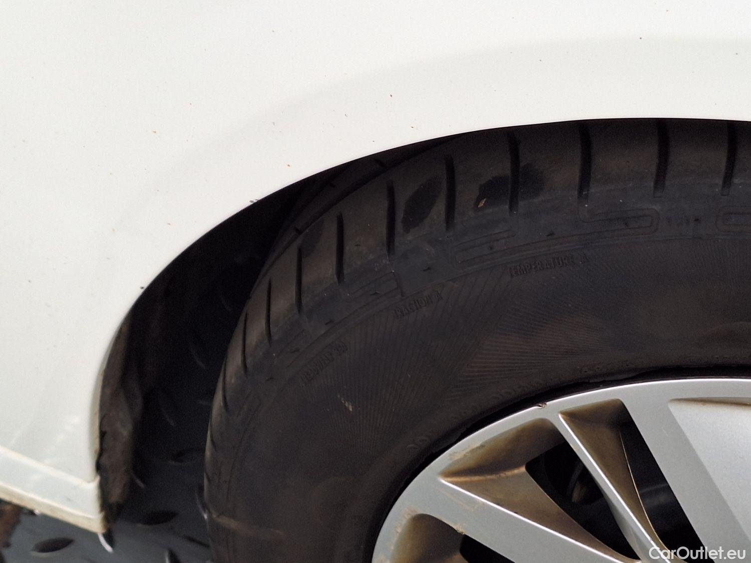  Peugeot  208 Peugeot,  '19, Peugeot  1.5 BlueHDi 100 MAN6 S&S Active 5d #14