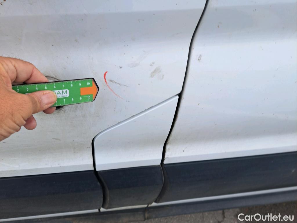  Ford  Transit FORD  / 2013 / 4P / furgón 310 96kW L3H2 Van Trend FWD MHEV #61