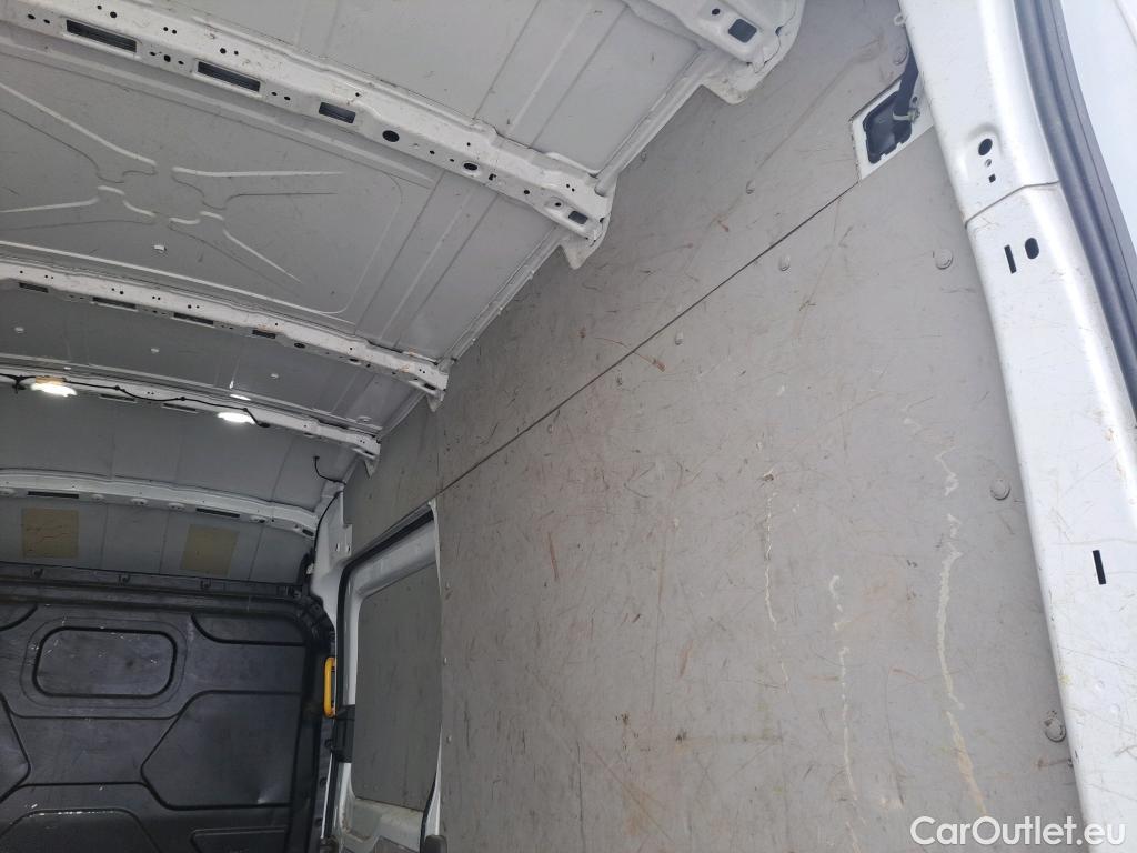  Ford  Transit FORD  / 2013 / 4P / furgón 310 96kW L3H2 Van Trend FWD MHEV #74