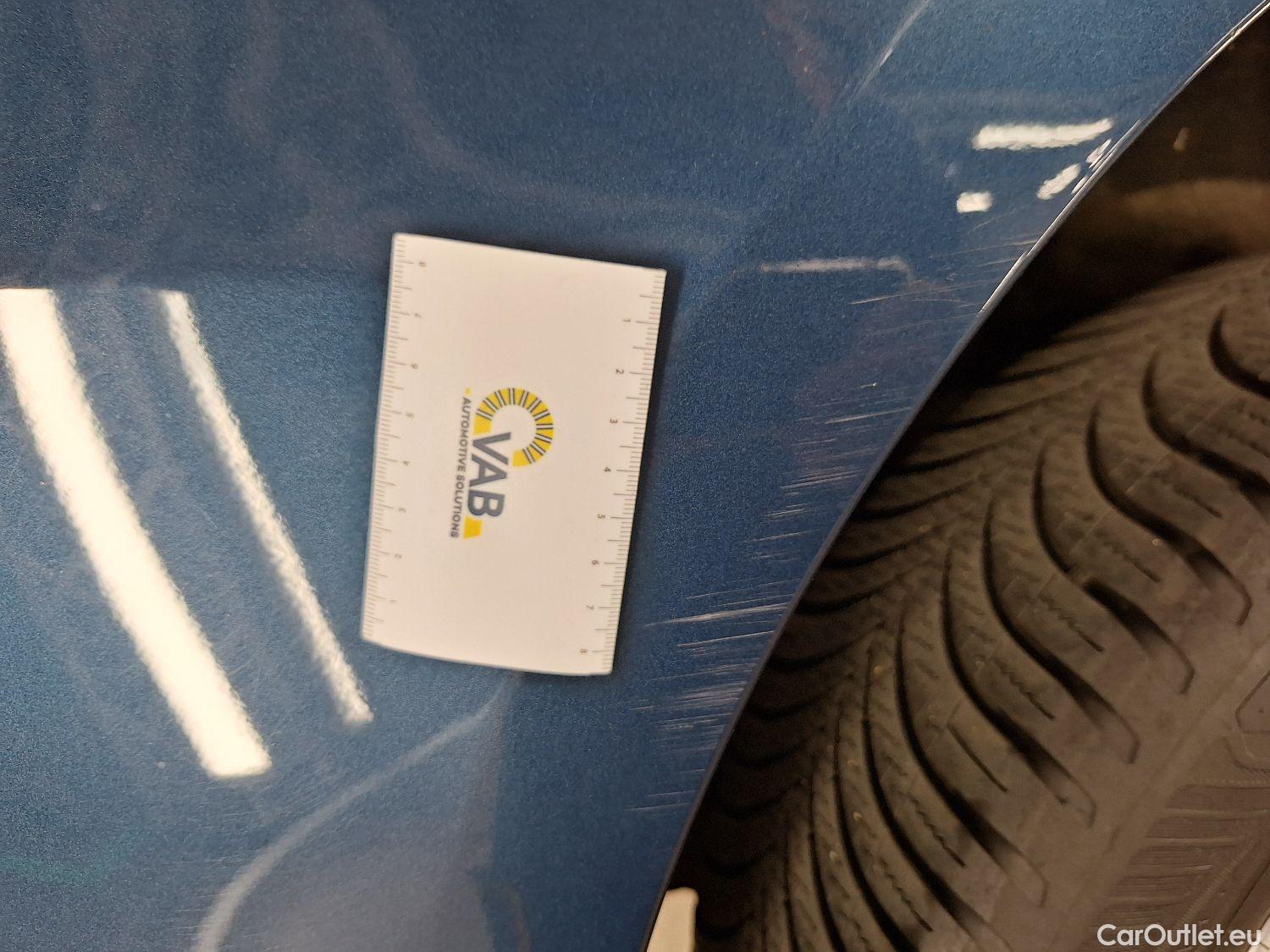  Mercedes  A-Klasse Mercedes, A-Class Berline '18, Mercedes-Benz  Limousine A 180 d DCT Busin #22