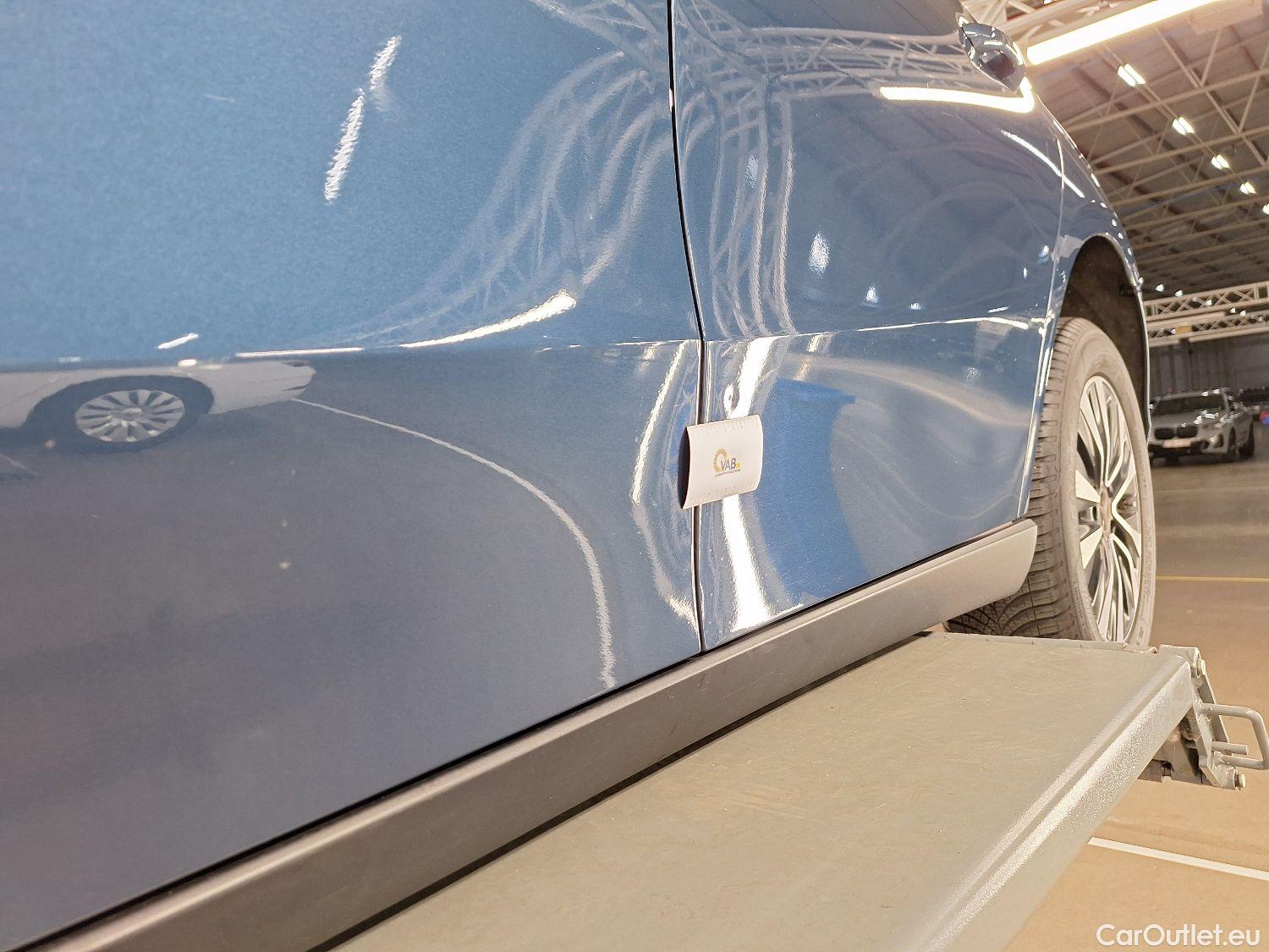  Mercedes  A-Klasse Mercedes, A-Class Berline '18, Mercedes-Benz  Limousine A 180 d DCT Busin #9