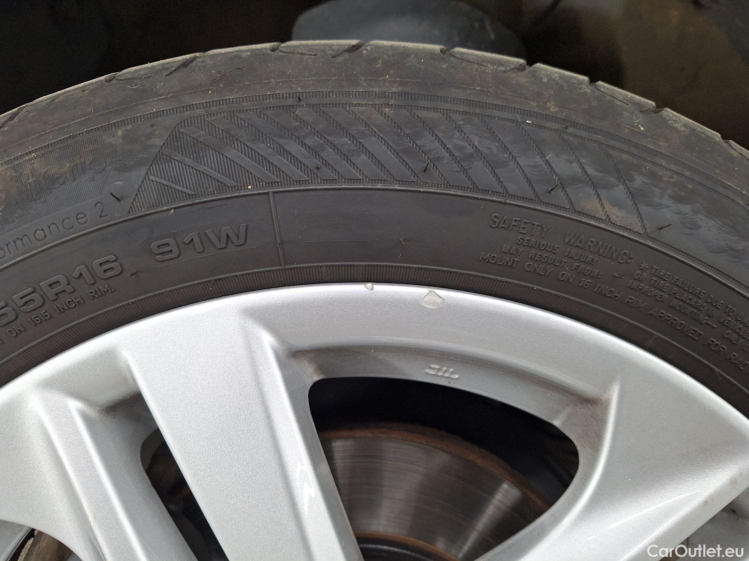  Toyota  Corolla Toyota,  TS '19, Toyota  Touring Sports 1.8 Hybrid Dynamic e #13