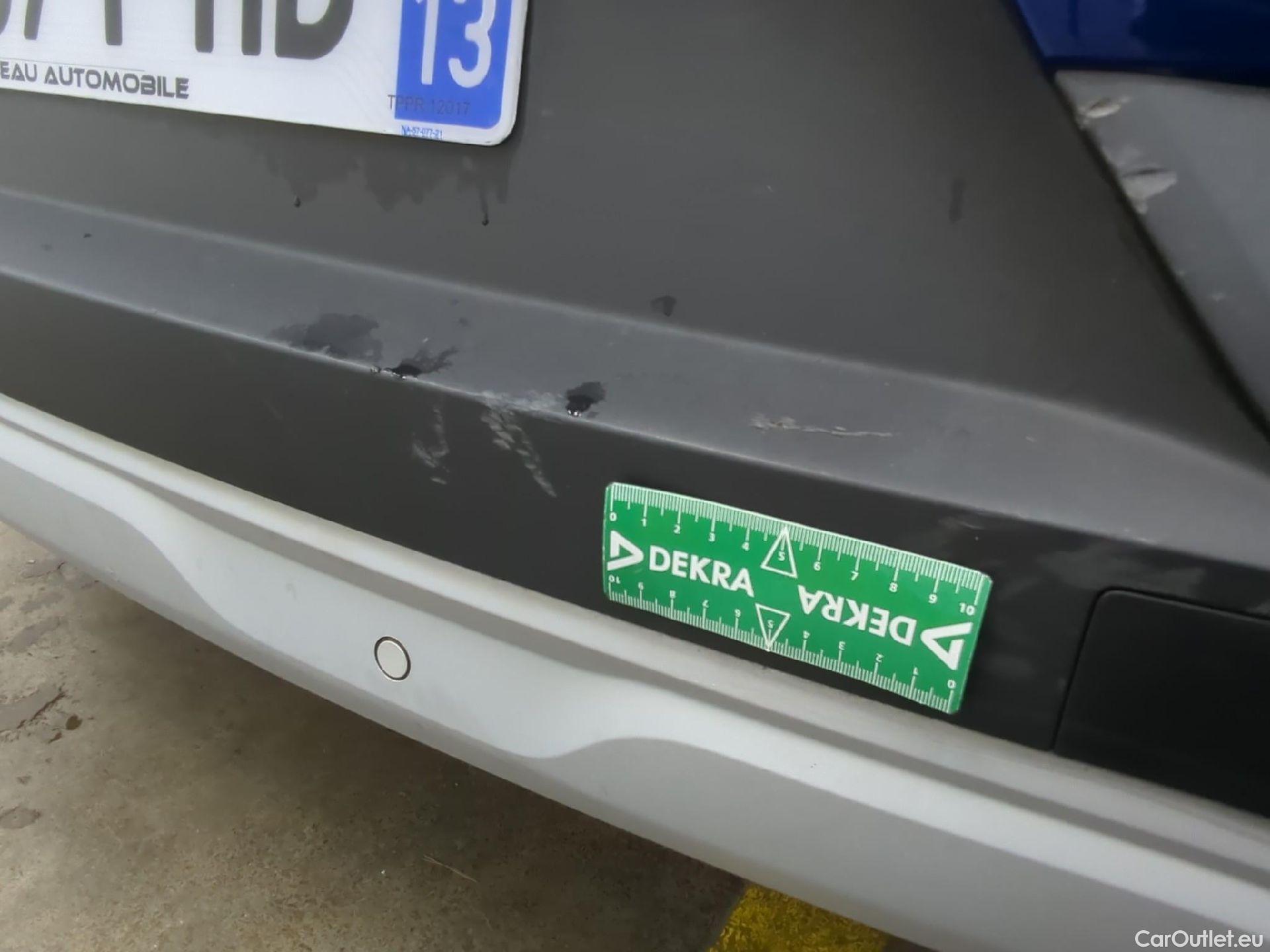  Renault  Captur RENAULT  / 2019 / 5P / SUV Business TCe 140 EDC FAP -21 #38