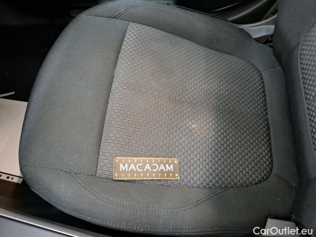  Bmw  Serie 1 BMW Série 1 / 2019 / 5P / Berline 116i DKG7 Business Design #32