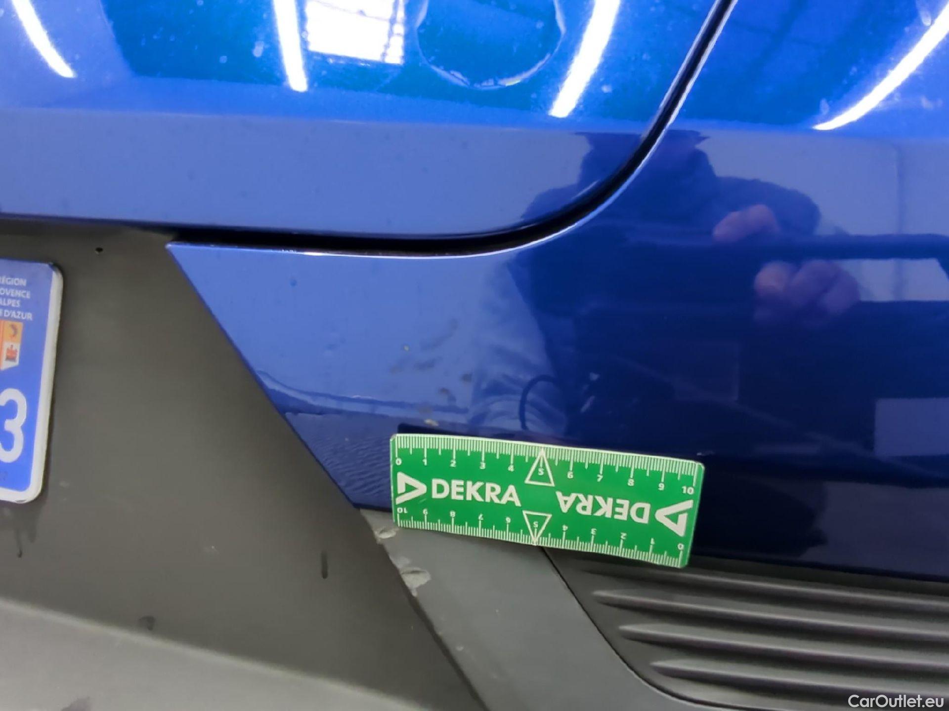  Renault  Captur RENAULT  / 2019 / 5P / SUV Business TCe 140 EDC FAP -21 #39