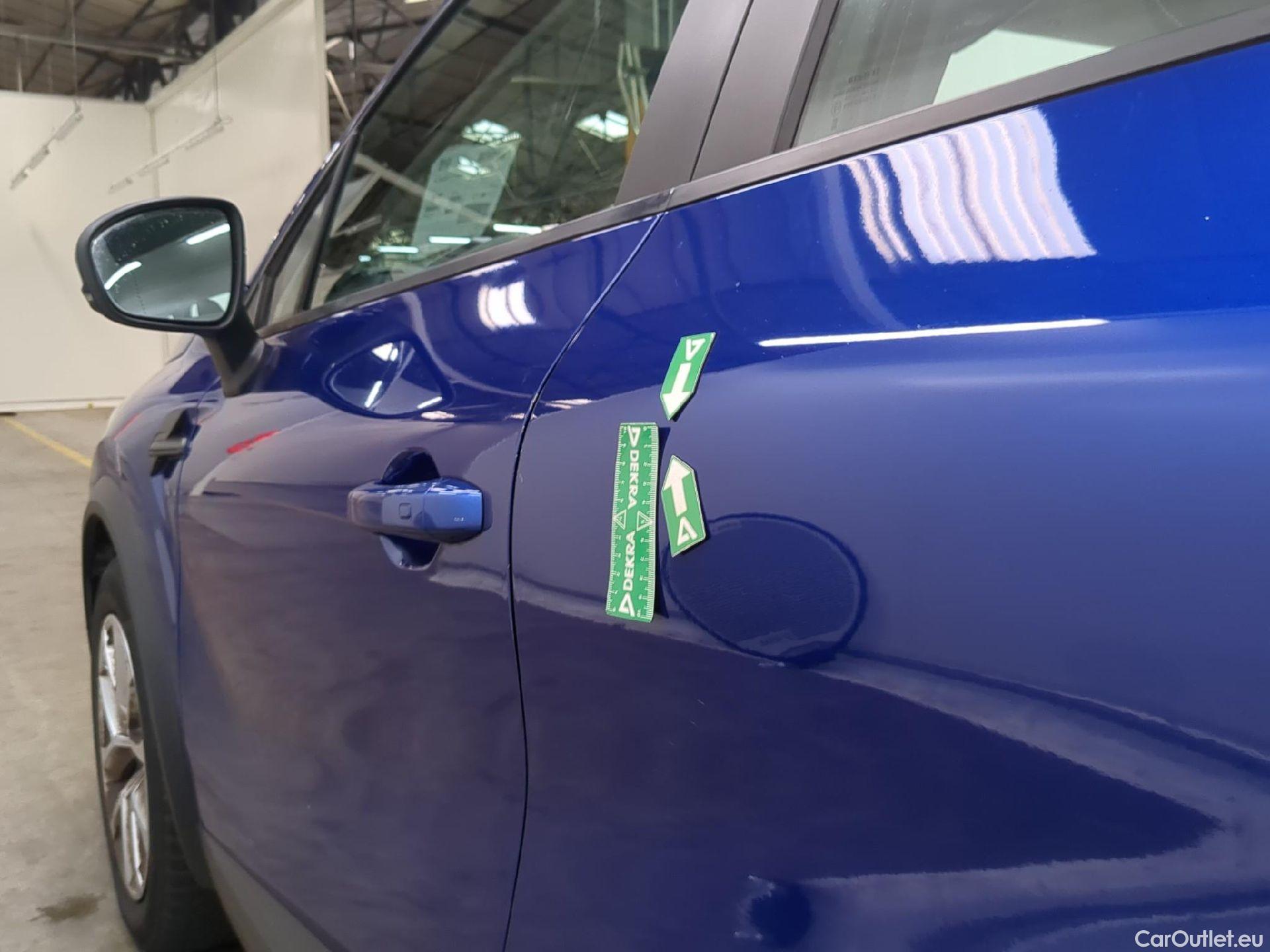  Renault  Captur RENAULT  / 2019 / 5P / SUV Business TCe 140 EDC FAP -21 #36