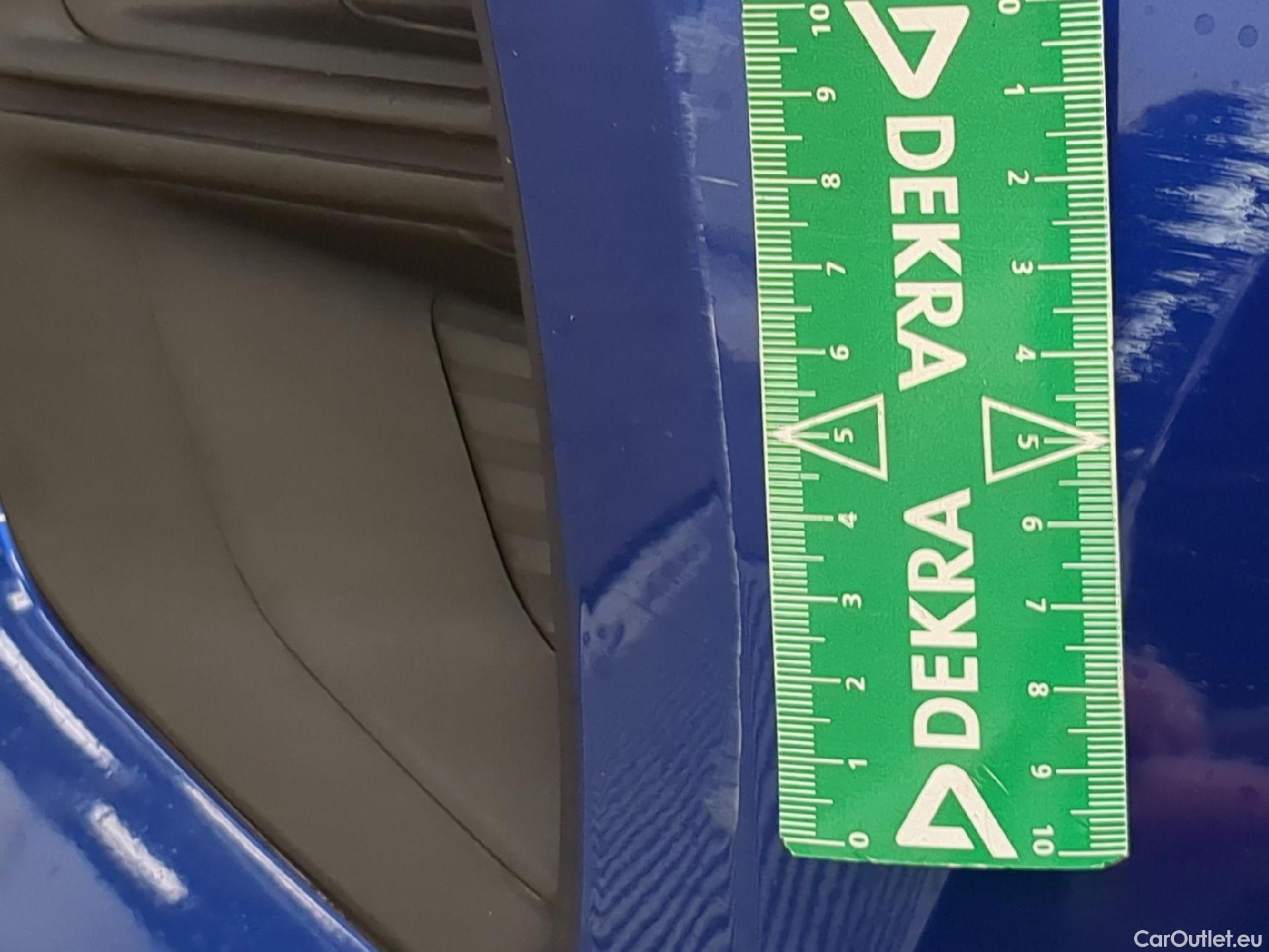  Renault  Captur RENAULT  / 2019 / 5P / SUV Business TCe 140 EDC FAP -21 #24